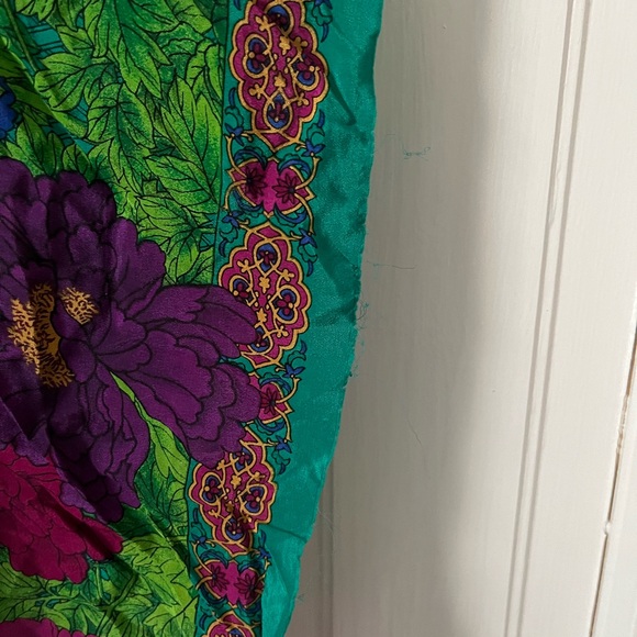 VTG Liz Claiborne Floral Silk Scarf - Picture 5 of 10